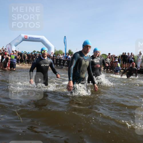 22.06.2025 - Viking Triathlon Michael Strokosch http://msf.ph/oto/8056763 22.06.2025 10:05:46 Schwimmen 65, 83, 128, 135, 194, 211, 275, 361, 379, 511, 517, 530, 553, 633, 653 meine-sportfotos.de