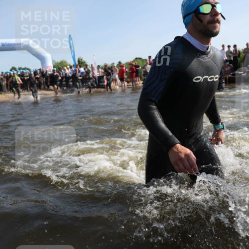22.06.2025 - Viking Triathlon Michael Strokosch http://msf.ph/oto/8056769 22.06.2025 10:05:48 Schwimmen 65, 83, 128, 135, 194, 211, 275, 361, 379, 511, 517, 530, 633, 653 meine-sportfotos.de