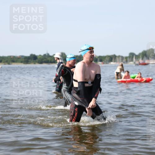 22.06.2025 - Viking Triathlon Michael Strokosch http://msf.ph/oto/8056770 22.06.2025 10:32:27 Schwimmen 53, 80, 147, 170, 173, 461, 492 meine-sportfotos.de