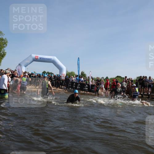 22.06.2025 - Viking Triathlon Michael Strokosch http://msf.ph/oto/8056776 22.06.2025 10:05:52 Schwimmen 68, 128, 135, 194, 211, 275, 379, 397, 441, 442, 465, 517, 530, 633, 653 meine-sportfotos.de