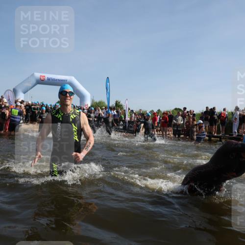 22.06.2025 - Viking Triathlon Michael Strokosch http://msf.ph/oto/8056785 22.06.2025 10:05:54 Schwimmen 68, 128, 211, 275, 397, 441, 442, 465, 530, 633 meine-sportfotos.de