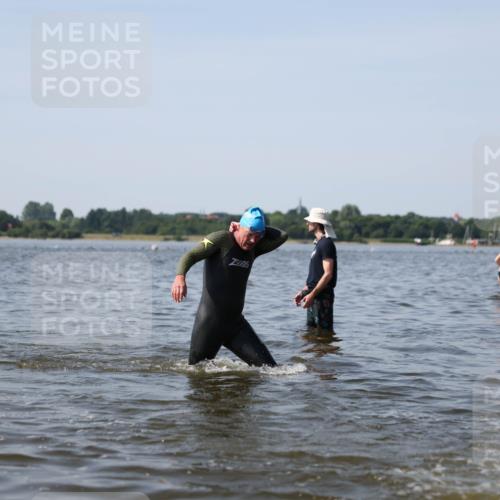 22.06.2025 - Viking Triathlon Michael Strokosch http://msf.ph/oto/8056802 22.06.2025 10:32:37 Schwimmen 80, 170, 208, 278, 492, 554 meine-sportfotos.de