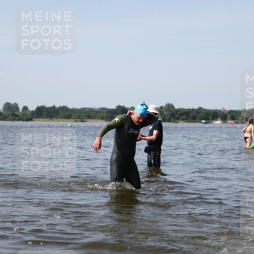 22.06.2025 - Viking Triathlon Michael Strokosch http://msf.ph/oto/8056804 22.06.2025 10:32:37 Schwimmen 80, 170, 208, 278, 492, 554 meine-sportfotos.de