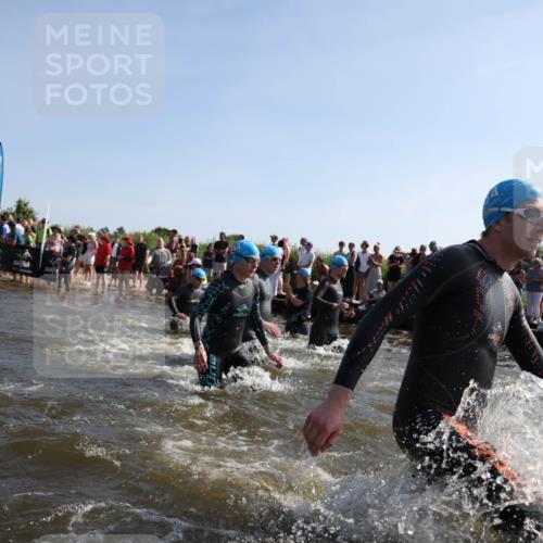22.06.2025 - Viking Triathlon Michael Strokosch http://msf.ph/oto/8056812 22.06.2025 10:06:09 Schwimmen 39, 41, 84, 110, 144, 169, 191, 249, 266, 269, 325, 390, 440, 446, 460, 489, 508, 644 meine-sportfotos.de
