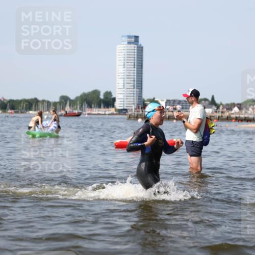 22.06.2025 - Viking Triathlon Michael Strokosch http://msf.ph/oto/8056821 22.06.2025 10:32:43 Schwimmen 80, 208, 278, 554 meine-sportfotos.de