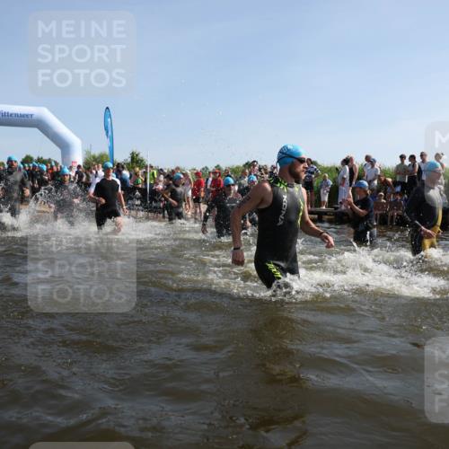 22.06.2025 - Viking Triathlon Michael Strokosch http://msf.ph/oto/8056825 22.06.2025 10:06:15 Schwimmen 39, 41, 60, 84, 110, 117, 153, 191, 266, 325, 385, 440, 446, 487, 535 meine-sportfotos.de