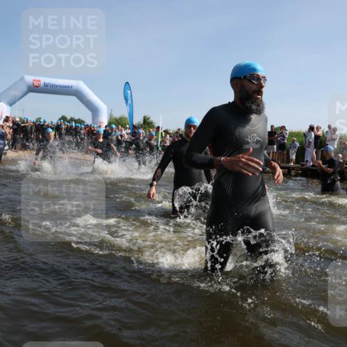 22.06.2025 - Viking Triathlon Michael Strokosch http://msf.ph/oto/8056846 22.06.2025 10:06:19 Schwimmen 18, 24, 39, 41, 60, 84, 110, 117, 153, 191, 266, 298, 325, 385, 440, 446, 487, 535 meine-sportfotos.de