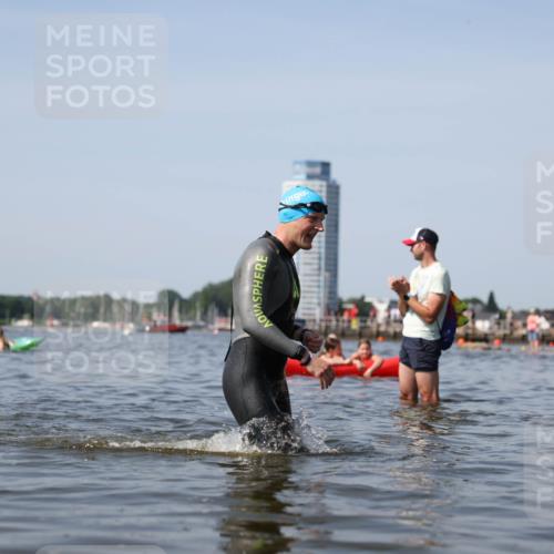 22.06.2025 - Viking Triathlon Michael Strokosch http://msf.ph/oto/8056847 22.06.2025 10:32:57 Schwimmen 91, 113, 287, 399 meine-sportfotos.de