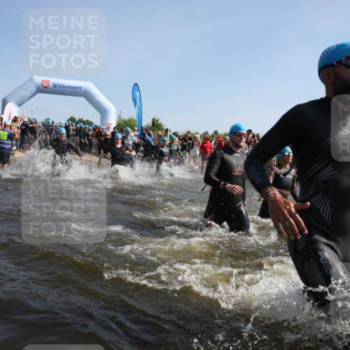 22.06.2025 - Viking Triathlon Michael Strokosch http://msf.ph/oto/8056848 22.06.2025 10:06:19 Schwimmen 18, 24, 39, 41, 60, 84, 110, 117, 153, 191, 266, 298, 325, 385, 440, 446, 487, 535 meine-sportfotos.de