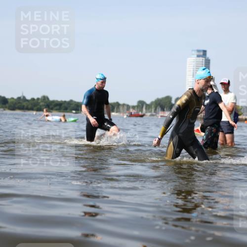 22.06.2025 - Viking Triathlon Michael Strokosch http://msf.ph/oto/8056864 22.06.2025 10:33:03 Schwimmen 91, 113, 287, 399 meine-sportfotos.de