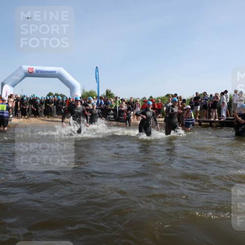 22.06.2025 - Viking Triathlon Michael Strokosch http://msf.ph/oto/8056871 22.06.2025 10:06:25 Schwimmen 18, 24, 36, 117, 153, 168, 186, 192, 261, 298, 385, 450, 487, 535, 606 meine-sportfotos.de
