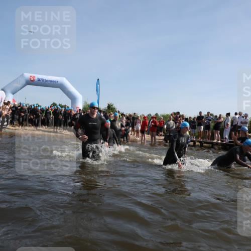 22.06.2025 - Viking Triathlon Michael Strokosch http://msf.ph/oto/8056875 22.06.2025 10:06:27 Schwimmen 18, 24, 36, 117, 153, 168, 186, 192, 261, 298, 385, 450, 487, 535, 606 meine-sportfotos.de