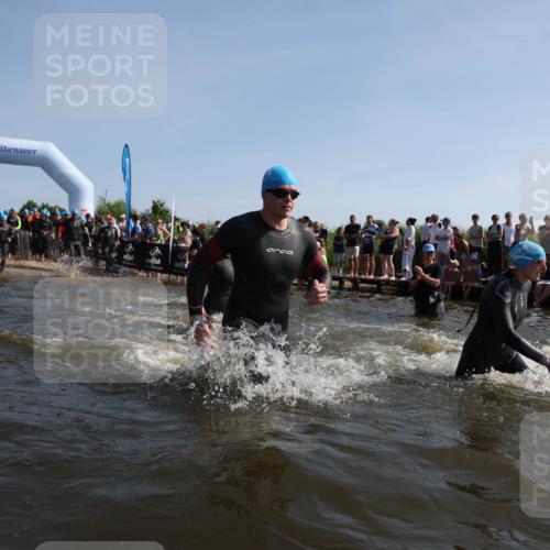 22.06.2025 - Viking Triathlon Michael Strokosch http://msf.ph/oto/8056885 22.06.2025 10:06:28 Schwimmen 18, 24, 36, 117, 153, 168, 186, 192, 261, 298, 385, 450, 487, 535, 606 meine-sportfotos.de