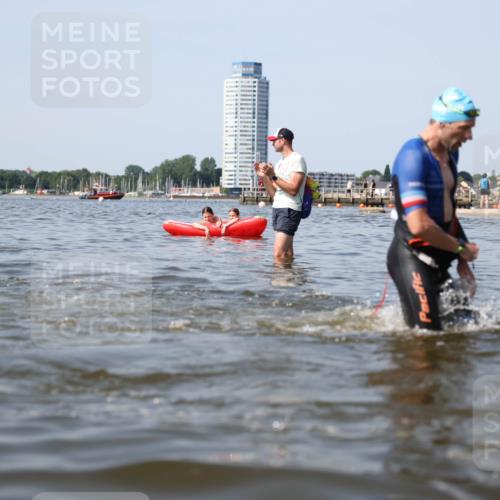 22.06.2025 - Viking Triathlon Michael Strokosch http://msf.ph/oto/8056888 22.06.2025 10:33:21 Schwimmen 28, 38, 300, 382, 387, 524, 608 meine-sportfotos.de