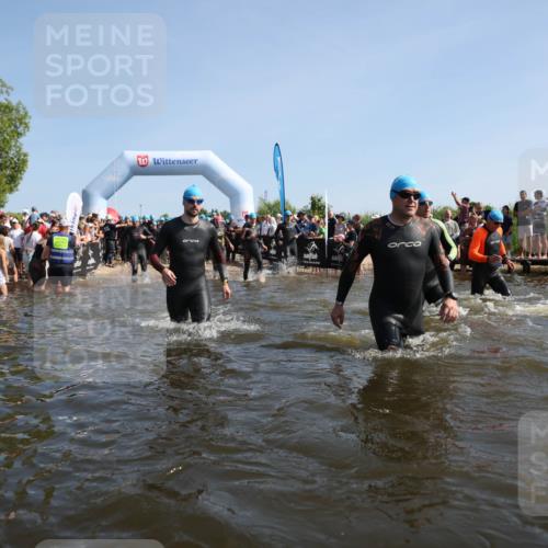 22.06.2025 - Viking Triathlon Michael Strokosch http://msf.ph/oto/8056917 22.06.2025 10:06:39 Schwimmen 44, 74, 93, 109, 159, 168, 205, 219, 358, 376, 450, 606, 625 meine-sportfotos.de
