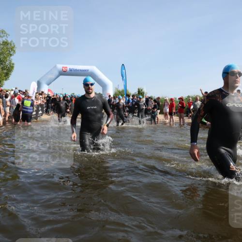 22.06.2025 - Viking Triathlon Michael Strokosch http://msf.ph/oto/8056923 22.06.2025 10:06:40 Schwimmen 44, 74, 93, 109, 159, 165, 205, 217, 219, 257, 282, 358, 376, 501, 625 meine-sportfotos.de