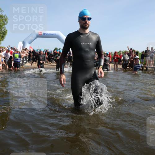 22.06.2025 - Viking Triathlon Michael Strokosch http://msf.ph/oto/8056931 22.06.2025 10:06:41 Schwimmen 44, 74, 93, 109, 159, 165, 205, 217, 219, 257, 282, 358, 376, 501, 625 meine-sportfotos.de