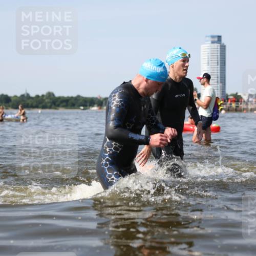 22.06.2025 - Viking Triathlon Michael Strokosch http://msf.ph/oto/8056940 22.06.2025 10:33:31 Schwimmen 28, 38, 255, 300, 304, 348, 382, 457, 522, 524, 608 meine-sportfotos.de