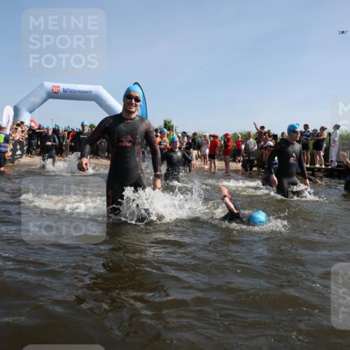 22.06.2025 - Viking Triathlon Michael Strokosch http://msf.ph/oto/8056950 22.06.2025 10:06:50 Schwimmen 66, 165, 183, 217, 257, 282, 290, 318, 321, 337, 468, 479, 501, 525, 533 meine-sportfotos.de