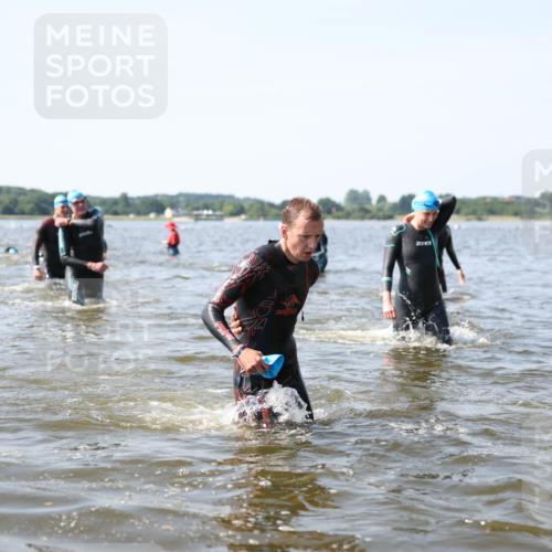 22.06.2025 - Viking Triathlon Michael Strokosch http://msf.ph/oto/8056973 22.06.2025 10:33:43 Schwimmen 5, 50, 149, 229, 242, 255, 304, 348, 349, 438, 457, 522 meine-sportfotos.de