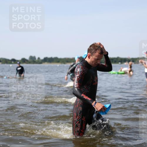 22.06.2025 - Viking Triathlon Michael Strokosch http://msf.ph/oto/8056983 22.06.2025 10:33:44 Schwimmen 5, 50, 149, 229, 242, 255, 304, 348, 349, 438, 457 meine-sportfotos.de