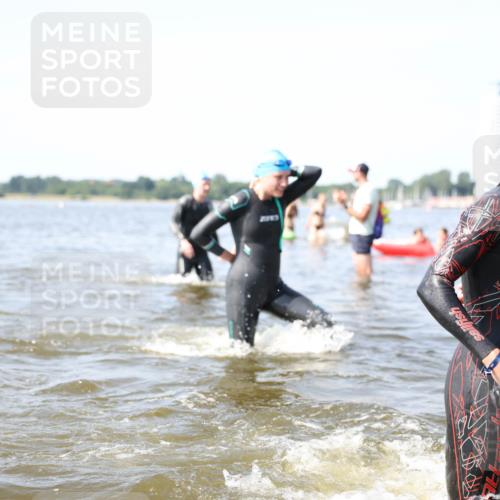 22.06.2025 - Viking Triathlon Michael Strokosch http://msf.ph/oto/8056987 22.06.2025 10:33:45 Schwimmen 5, 50, 149, 229, 242, 255, 304, 348, 349, 438, 457 meine-sportfotos.de