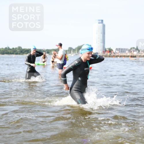 22.06.2025 - Viking Triathlon Michael Strokosch http://msf.ph/oto/8056991 22.06.2025 10:33:46 Schwimmen 5, 50, 149, 184, 229, 242, 255, 304, 348, 349, 438, 457 meine-sportfotos.de
