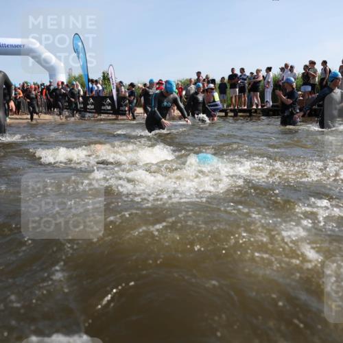 22.06.2025 - Viking Triathlon Michael Strokosch http://msf.ph/oto/8056994 22.06.2025 10:07:02 Schwimmen 64, 183, 244, 321, 328, 369, 431, 467, 468, 479, 494, 498, 533, 631, 649 meine-sportfotos.de