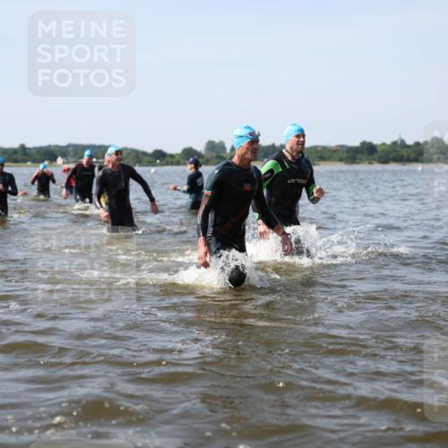 22.06.2025 - Viking Triathlon Michael Strokosch http://msf.ph/oto/8057015 22.06.2025 10:33:51 Schwimmen 5, 50, 75, 149, 184, 229, 242, 349, 438, 478, 540 meine-sportfotos.de