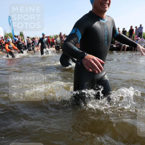 22.06.2025 - Viking Triathlon Michael Strokosch http://msf.ph/oto/8057020 22.06.2025 10:07:11 Schwimmen 64, 123, 190, 201, 202, 223, 328, 402, 431, 463, 519, 607, 631, 637, 649 meine-sportfotos.de