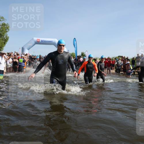22.06.2025 - Viking Triathlon Michael Strokosch http://msf.ph/oto/8057058 22.06.2025 10:07:23 Schwimmen 155, 201, 202, 223, 235, 256, 267, 273, 317, 326, 333, 343, 421, 425, 463, 531, 637 meine-sportfotos.de