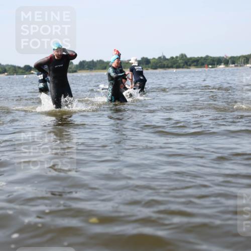 22.06.2025 - Viking Triathlon Michael Strokosch http://msf.ph/oto/8057059 22.06.2025 10:34:05 Schwimmen 46, 70, 75, 184, 297, 429, 478, 532, 540, 618, 635 meine-sportfotos.de