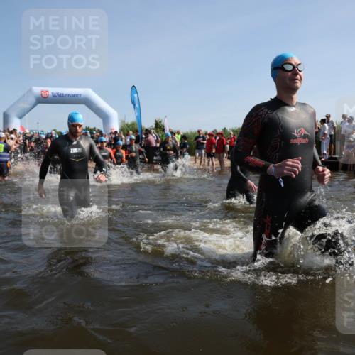 22.06.2025 - Viking Triathlon Michael Strokosch http://msf.ph/oto/8057087 22.06.2025 10:07:35 Schwimmen 23, 121, 143, 213, 235, 270, 285, 317, 342, 353, 363, 436, 476, 484, 547, 615, 621 meine-sportfotos.de