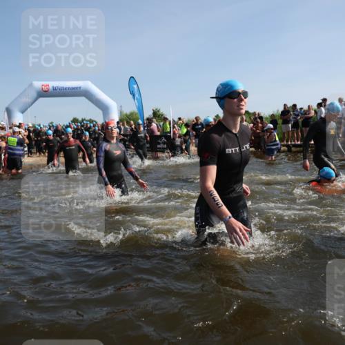 22.06.2025 - Viking Triathlon Michael Strokosch http://msf.ph/oto/8057112 22.06.2025 10:07:40 Schwimmen 16, 23, 102, 121, 143, 263, 270, 285, 363, 436, 476, 484, 503, 547, 615, 621, 624 meine-sportfotos.de