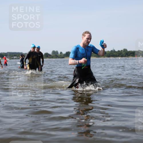 22.06.2025 - Viking Triathlon Michael Strokosch http://msf.ph/oto/8057113 22.06.2025 10:34:21 Schwimmen 46, 294, 297, 306, 366, 430, 486, 520, 527 meine-sportfotos.de