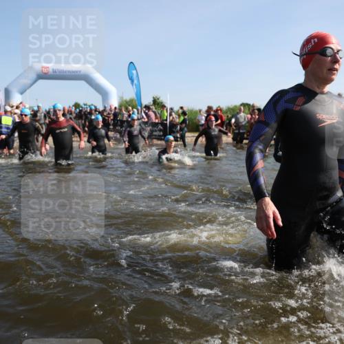 22.06.2025 - Viking Triathlon Michael Strokosch http://msf.ph/oto/8057124 22.06.2025 10:07:42 Schwimmen 16, 23, 102, 121, 143, 263, 270, 285, 363, 436, 476, 484, 503, 547, 615, 621, 624 meine-sportfotos.de