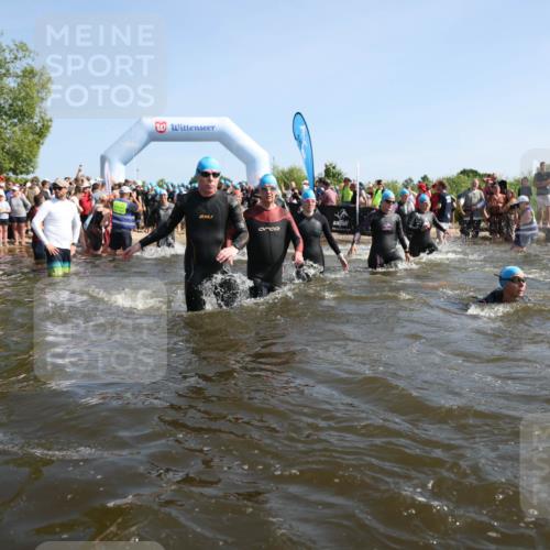 22.06.2025 - Viking Triathlon Michael Strokosch http://msf.ph/oto/8057132 22.06.2025 10:07:45 Schwimmen 16, 76, 95, 102, 143, 263, 363, 372, 436, 453, 477, 503, 547, 615, 621, 624 meine-sportfotos.de