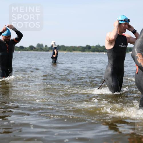 22.06.2025 - Viking Triathlon Michael Strokosch http://msf.ph/oto/8057153 22.06.2025 10:34:28 Schwimmen 247, 294, 306, 341, 366, 430, 486, 520, 527, 546 meine-sportfotos.de