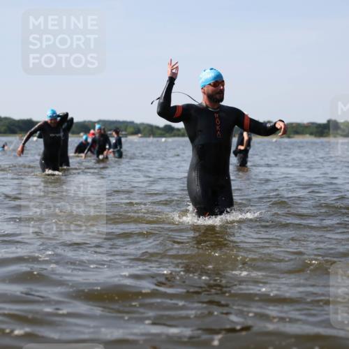 22.06.2025 - Viking Triathlon Michael Strokosch http://msf.ph/oto/8057155 22.06.2025 10:34:29 Schwimmen 247, 294, 306, 341, 366, 430, 486, 520, 527, 546 meine-sportfotos.de