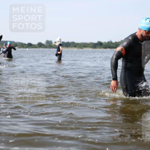 22.06.2025 - Viking Triathlon Michael Strokosch http://msf.ph/oto/8057170 22.06.2025 10:34:31 Schwimmen 247, 284, 306, 341, 366, 430, 486, 520, 546 meine-sportfotos.de