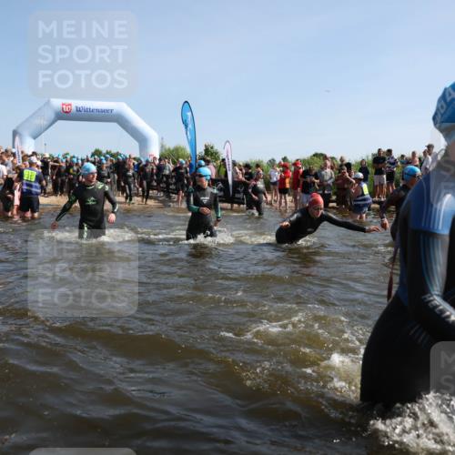 22.06.2025 - Viking Triathlon Michael Strokosch http://msf.ph/oto/8057171 22.06.2025 10:07:57 Schwimmen 31, 76, 95, 130, 292, 308, 372, 412, 452, 453, 477, 523, 647, 650 meine-sportfotos.de