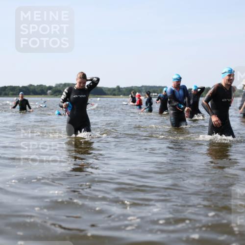22.06.2025 - Viking Triathlon Michael Strokosch http://msf.ph/oto/8057180 22.06.2025 10:34:33 Schwimmen 114, 247, 284, 306, 323, 341, 366, 430, 486, 520, 546, 550 meine-sportfotos.de