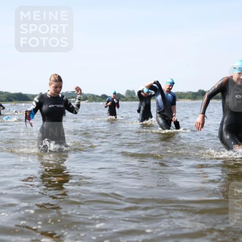 22.06.2025 - Viking Triathlon Michael Strokosch http://msf.ph/oto/8057191 22.06.2025 10:34:35 Schwimmen 114, 247, 284, 306, 323, 341, 366, 430, 520, 546, 550 meine-sportfotos.de