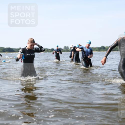 22.06.2025 - Viking Triathlon Michael Strokosch http://msf.ph/oto/8057194 22.06.2025 10:34:36 Schwimmen 114, 247, 284, 306, 323, 341, 366, 430, 520, 546, 550 meine-sportfotos.de