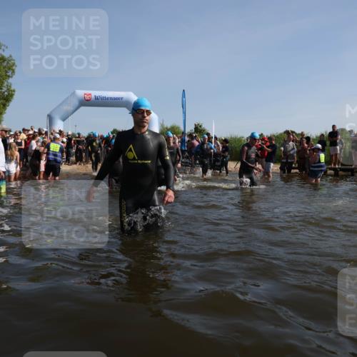 22.06.2025 - Viking Triathlon Michael Strokosch http://msf.ph/oto/8057198 22.06.2025 10:08:08 Schwimmen 51, 106, 116, 206, 268, 308, 378, 403, 410, 412, 422, 452, 466, 480, 523, 543, 647 meine-sportfotos.de