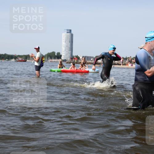 22.06.2025 - Viking Triathlon Michael Strokosch http://msf.ph/oto/8057226 22.06.2025 10:34:43 Schwimmen 77, 114, 161, 247, 284, 323, 341, 434, 546, 550 meine-sportfotos.de
