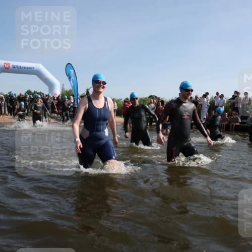 22.06.2025 - Viking Triathlon Michael Strokosch http://msf.ph/oto/8057233 22.06.2025 10:08:25 Schwimmen 37, 48, 69, 97, 133, 140, 222, 360, 364, 472, 481, 490, 499, 518, 542 meine-sportfotos.de