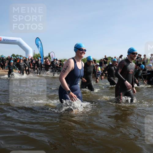 22.06.2025 - Viking Triathlon Michael Strokosch http://msf.ph/oto/8057236 22.06.2025 10:08:25 Schwimmen 37, 48, 69, 97, 133, 140, 222, 360, 364, 472, 481, 490, 499, 518, 542 meine-sportfotos.de