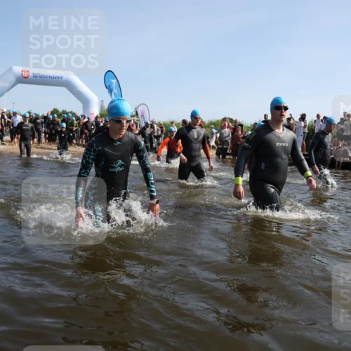 22.06.2025 - Viking Triathlon Michael Strokosch http://msf.ph/oto/8057250 22.06.2025 10:08:31 Schwimmen 48, 69, 71, 97, 166, 246, 319, 357, 360, 472, 481, 490, 499, 518, 542 meine-sportfotos.de