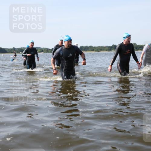 22.06.2025 - Viking Triathlon Michael Strokosch http://msf.ph/oto/8057283 22.06.2025 10:34:51 Schwimmen 17, 43, 77, 114, 161, 284, 323, 434, 475, 548, 550 meine-sportfotos.de